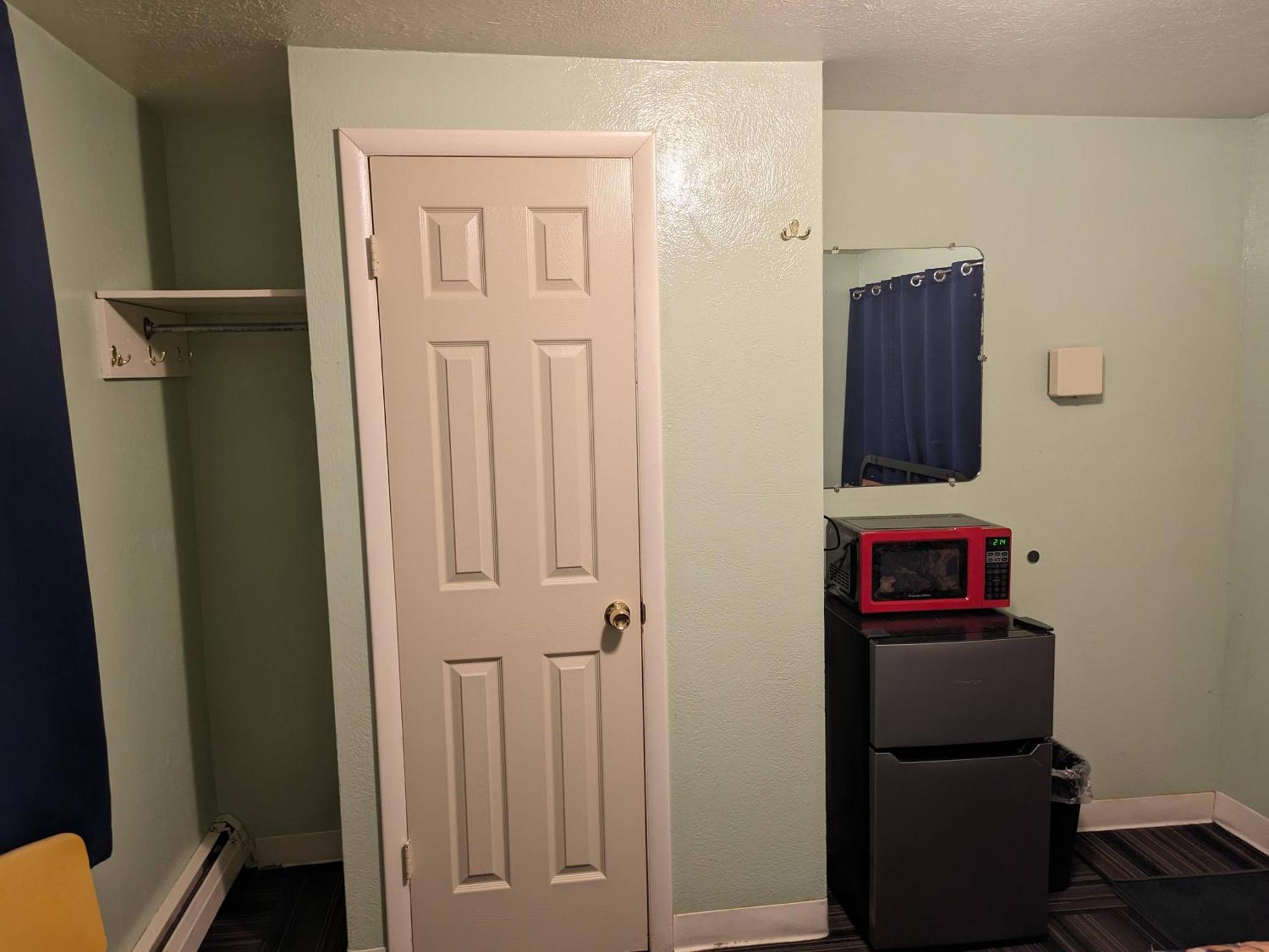 Tour Inn Motel Howard City 外观 照片